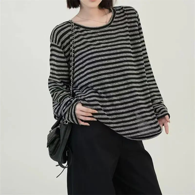 Autumn Women Harajuku Striped T Shirt Long Sleeve O-Neck Casual Oversize Top Femme Streetwear Black Grey Loose Street Tops Y2K