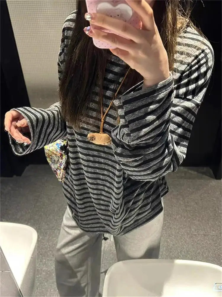 Autumn Women Harajuku Striped T Shirt Long Sleeve O-Neck Casual Oversize Top Femme Streetwear Black Grey Loose Street Tops Y2K